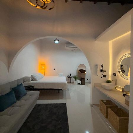 Clandestino - Hotel Boutique Ла-Дорада Екстер'єр фото