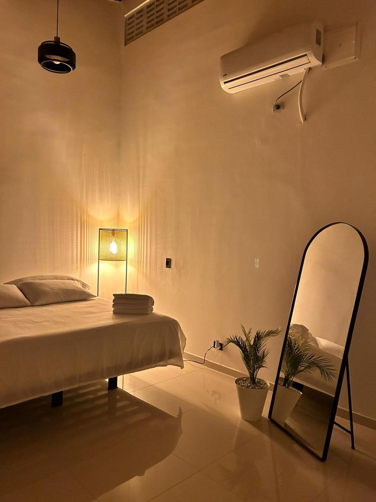 Clandestino - Hotel Boutique Ла-Дорада Екстер'єр фото