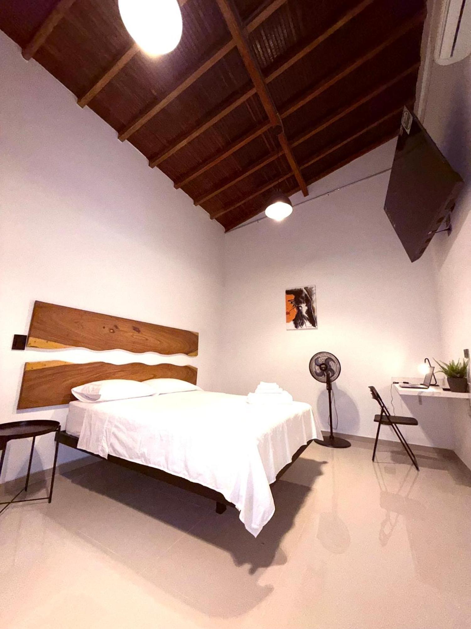 Clandestino - Hotel Boutique Ла-Дорада Екстер'єр фото
